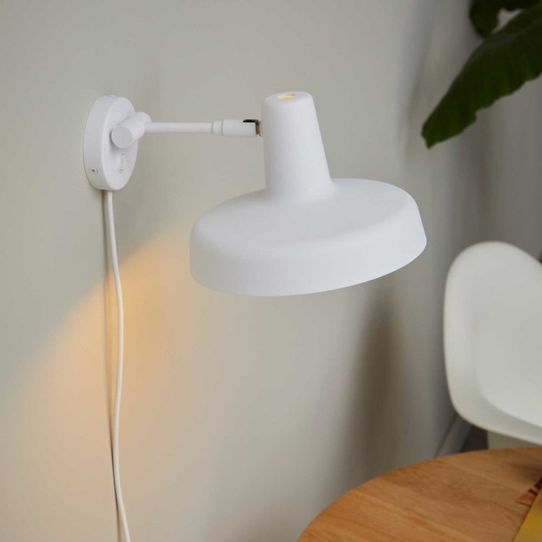 Arigato Extra Short Wall Light