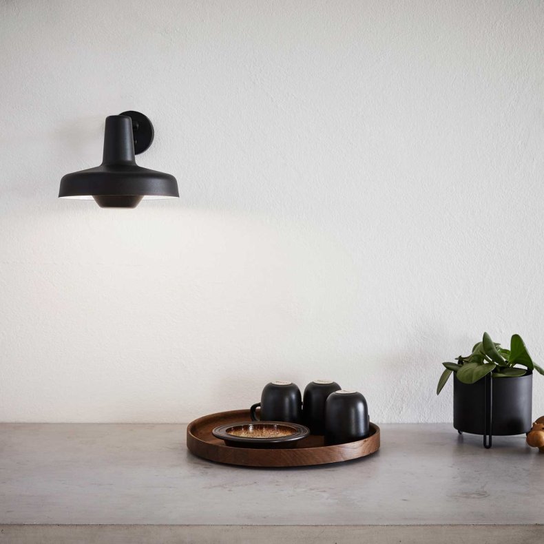 Arigato Extra Short Wall Light