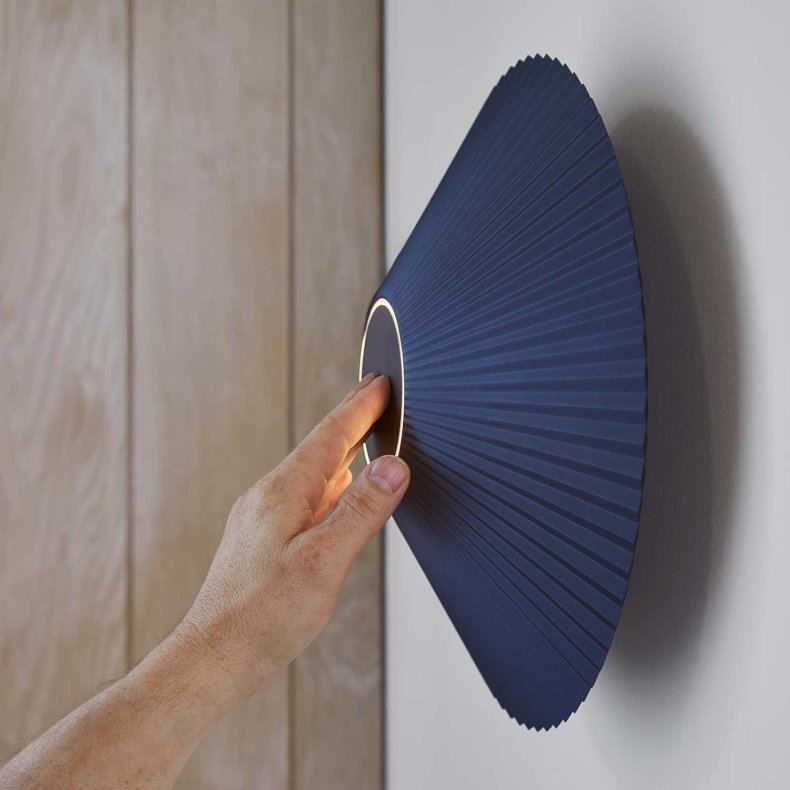 Ballerina W M�rkebl� V�glampe