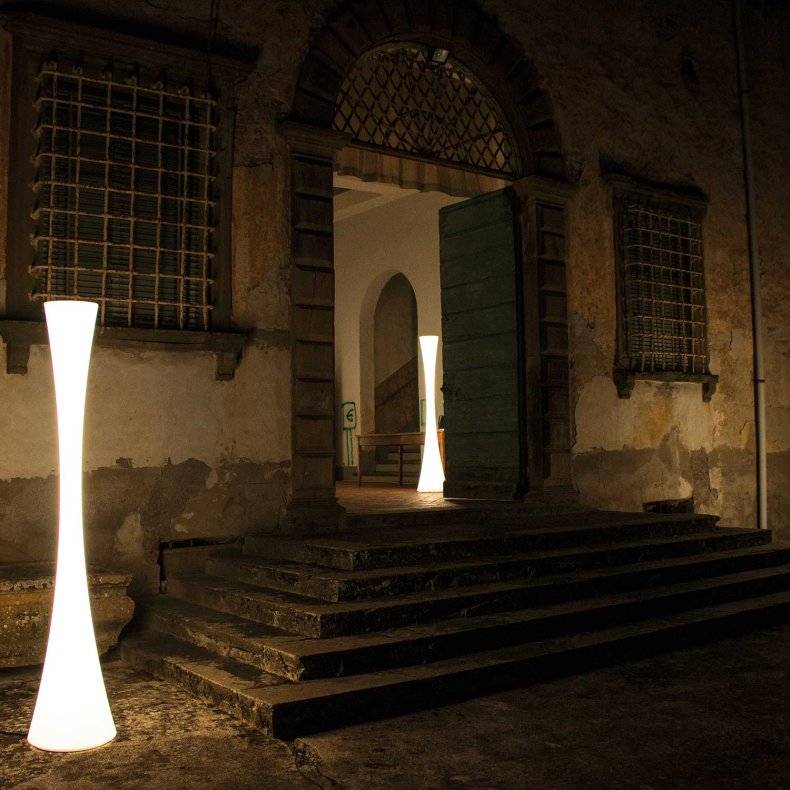 Biconica Pol Udendrs Gulvlampe