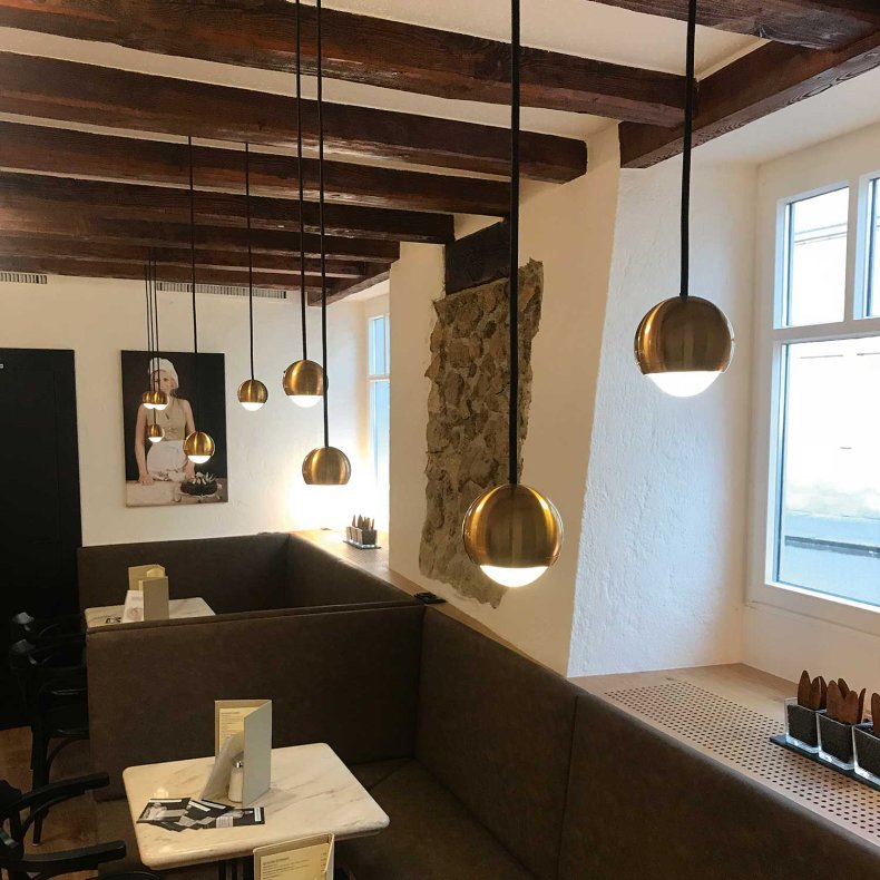 Cleo brass Pendant Light