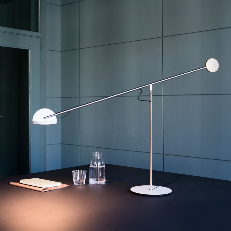 Coprnica M Bordslampa