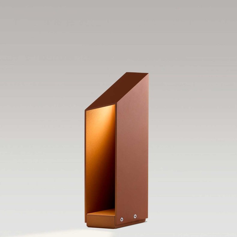 Domus B 37 Trdgrdslampa