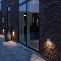 Flatbox Utendrs Vegglampe