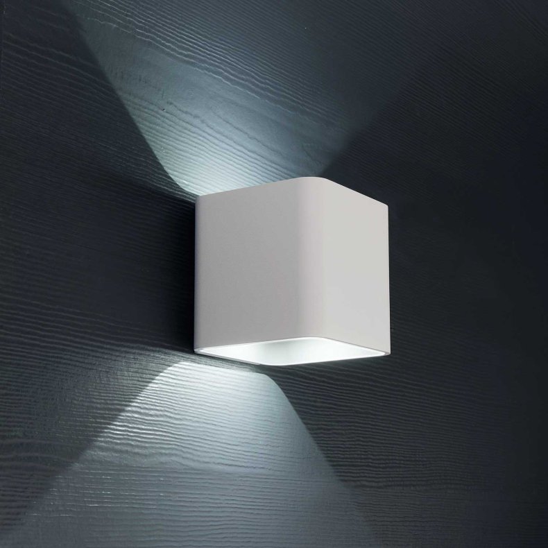 Gino Wall Light