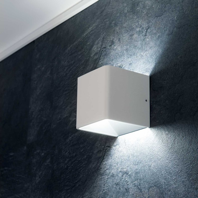 Gino V�gglampa vit