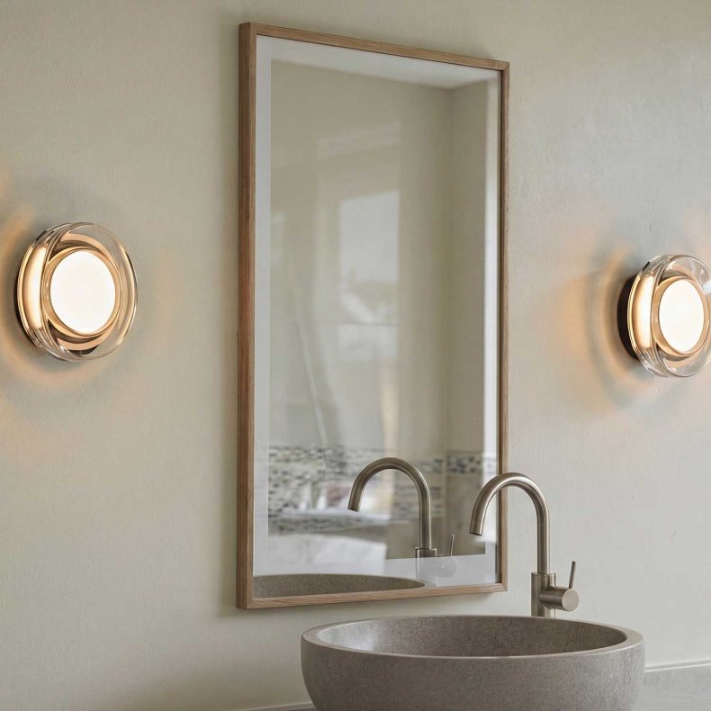 Hugo Svart/Klar V�gglampa