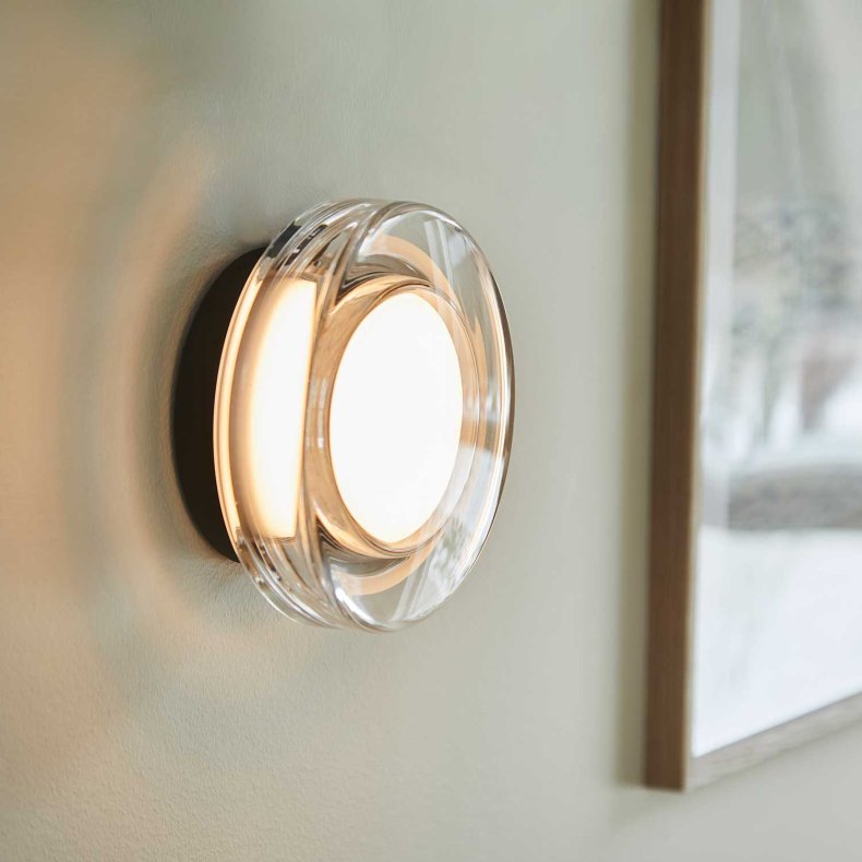 Hugo Svart/Klar V�gglampa