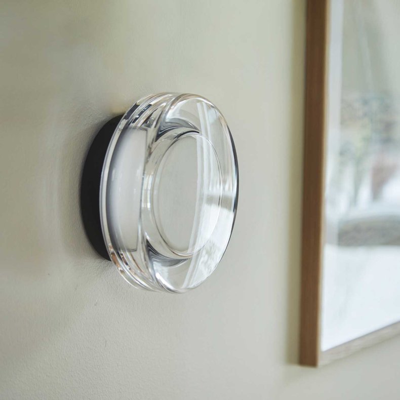 Hugo Svart/Klar V�gglampa