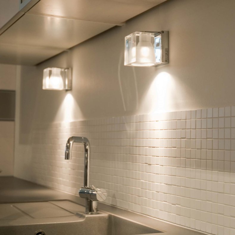 Ice Cube transparent Vegglampe/Taklampe