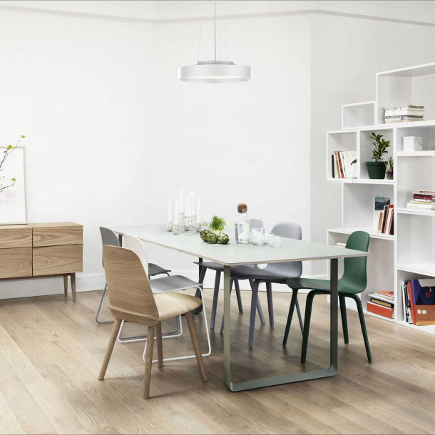 Lucia Lampeophng Hvid