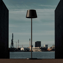 Modi Svart Golvlampa