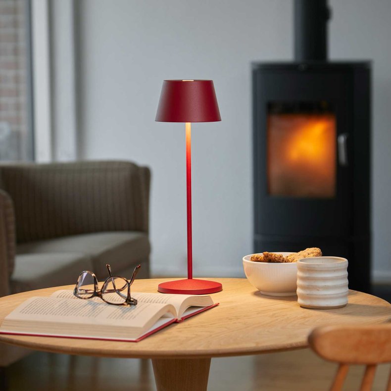 Modi Rubinr&ouml;d Bordslampa