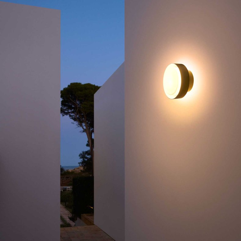 Plaff-on IP65 Wall Light/Ceiling Light