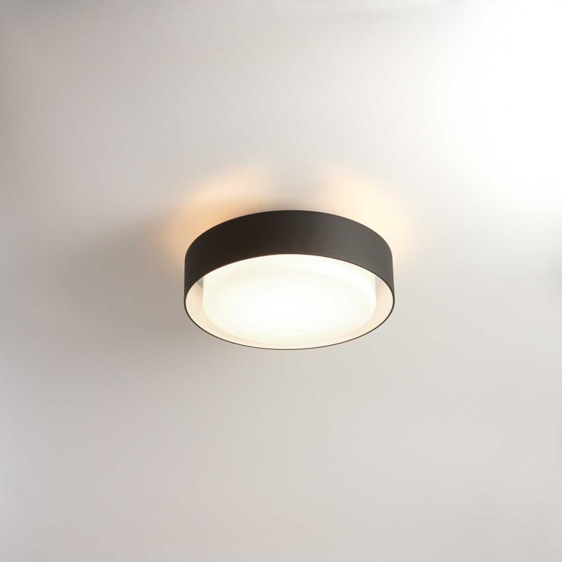 Plaff-on 33 IP54 Vegglampe/Taklampe