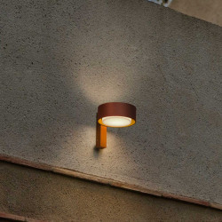 Plaff-on A16 rustbrun Utendrs Vegglampe