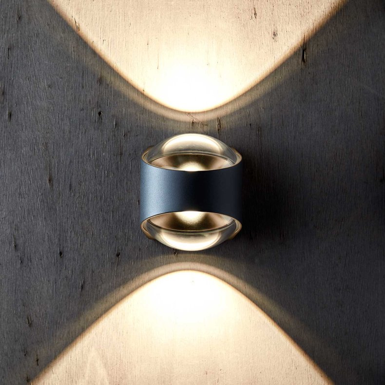 Saga Svart IP65 V&auml;gglampa