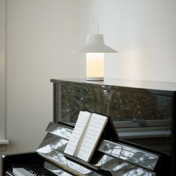 Shadow Large Vit Bordslampa