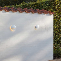 Smiley Matt White Wall Light