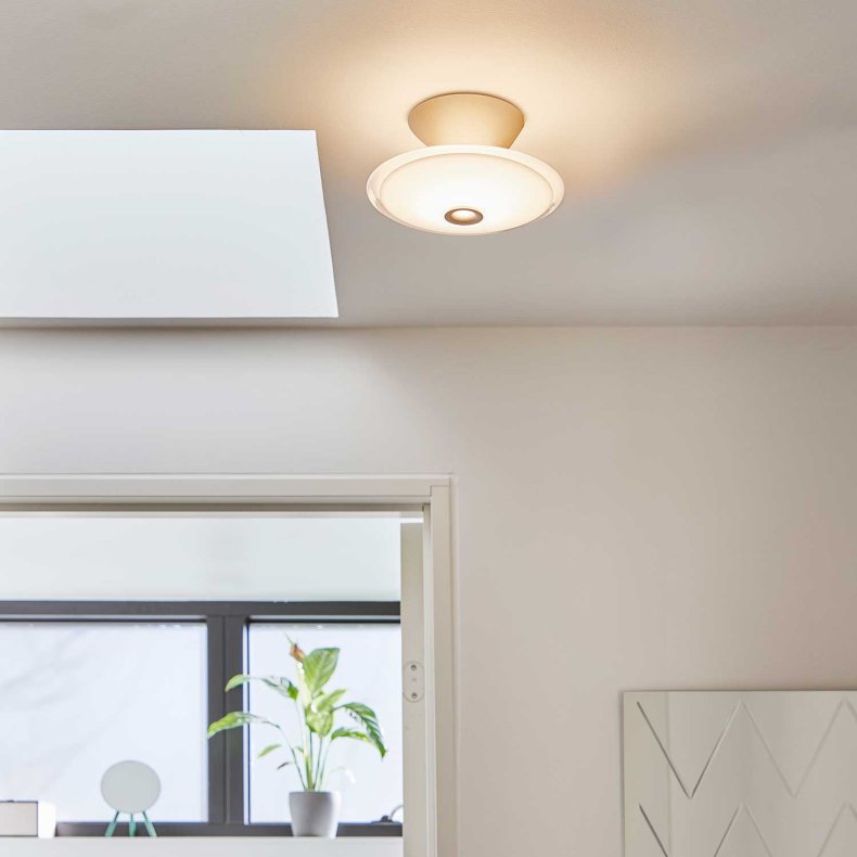 Solene C Soft Ivory Loftlampe