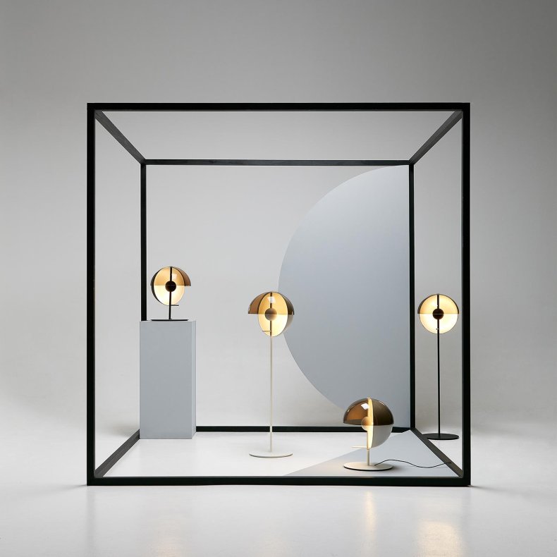 Theia M Bordslampa