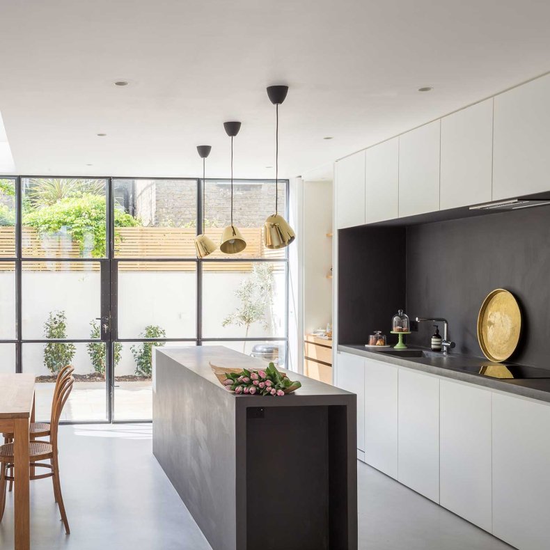 Tilt S Brass Takpendel